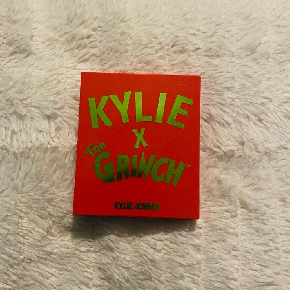 Kylie Cosmetics X The Grinch Max the Reindeer Blush